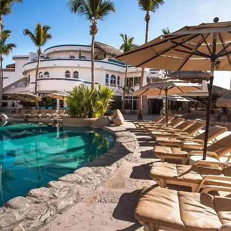 Club Cascadas De Baja